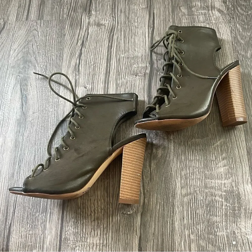 Liliana Sage-11 Vegan Leather Peep Toe Lace Up Chunky Cutout Heel Bootie Olive